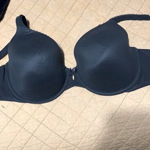 Victoria Secret Bra black good condition